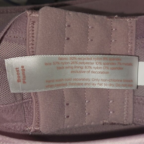 NWOT Cacique Women's Sexy Plus Boost Plunge Bra With Lace Elderberry Size 40DD - Picture 14 of 14